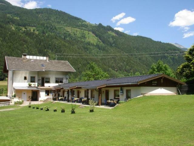 Ferienwohnung Fam. Bidner Флатах Екстериор снимка